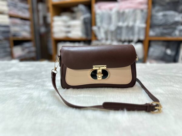 Korean version of small bag women's fashion new shoulder crossbody bag RM105
