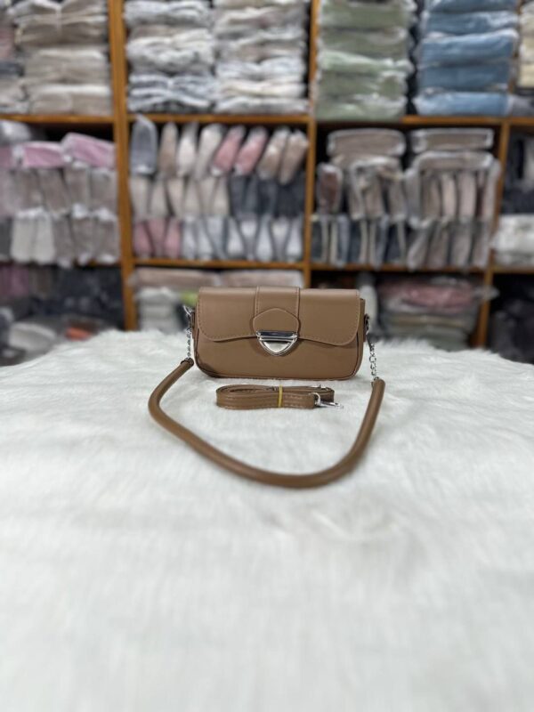 Simple and modern solid color shoulder bag for women RM65