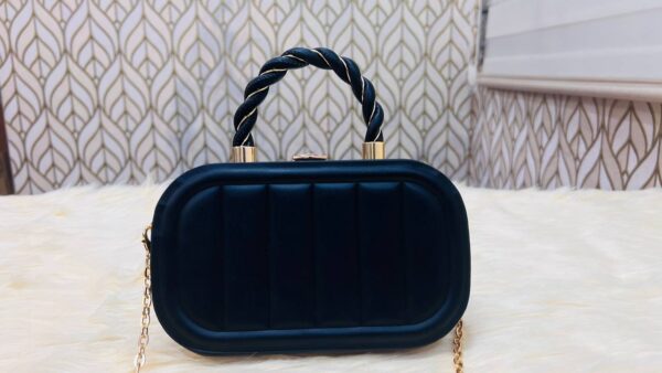 IELGY women's high-end chain solid color box small square bag RM86
