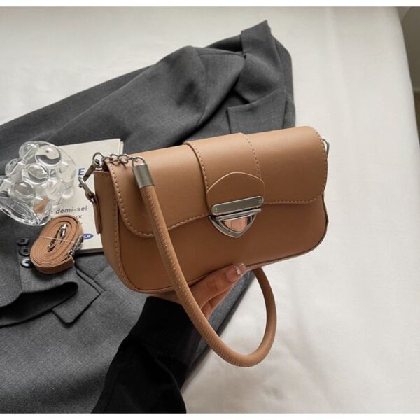 Simple and modern solid color shoulder bag for women RM65