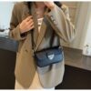 Simple and modern solid color shoulder bag for women RM65