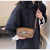 Simple and modern solid color shoulder bag for women RM65