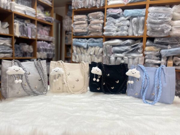 Large Capacity Aesthetic Leisure Butterfly Handbag – Stylish & Practical Tote RM121