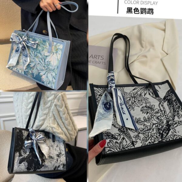 Trendy Women’s Shoulder Bag – Compact & Stylish Everyday Bag RM120