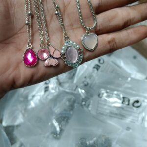 5 Pcs Butterfly Set – graceful, trendy & perfect for any occasion!