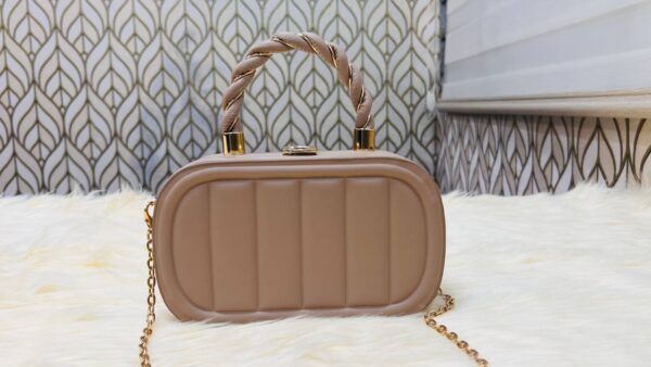 IELGY women's high-end chain solid color box small square bag RM86